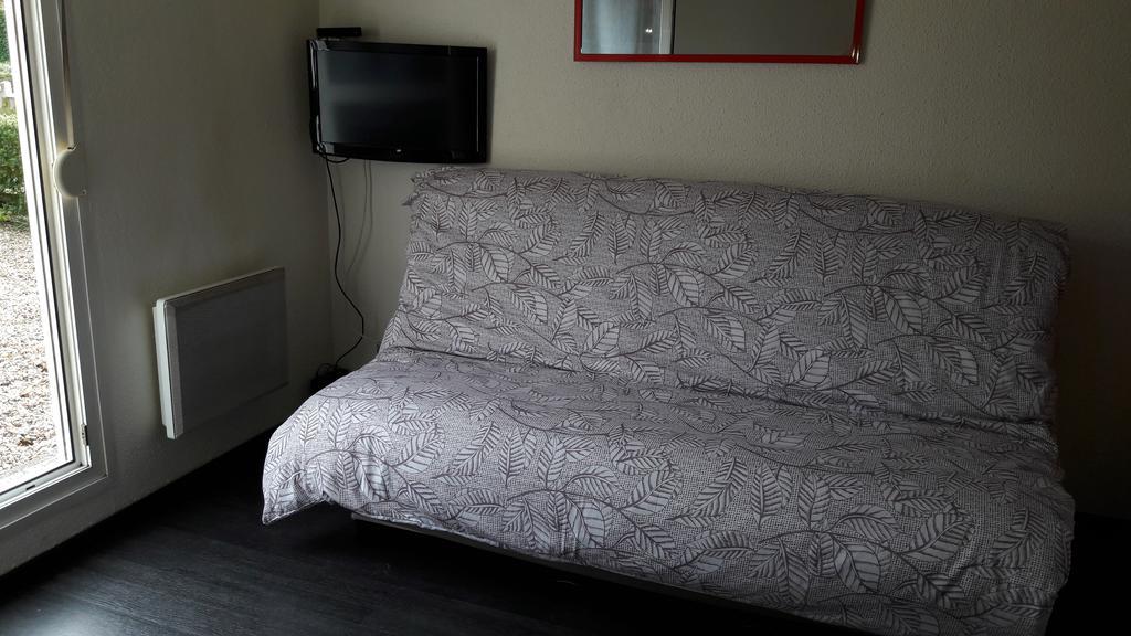 Studio Au Calme Apartment Deville-les-Rouen Екстериор снимка